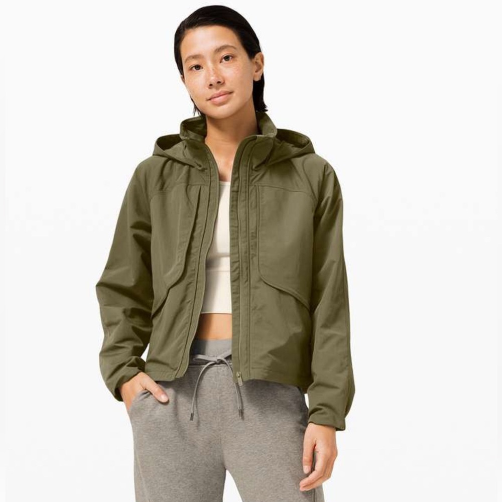 Lululemon Always Effortless Jacket. Size 2. Like New!